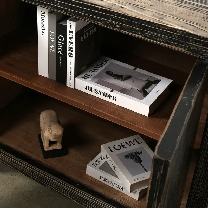 Credenza Nera Decapata a 2 Ante – Stile Country, Uso Singolo